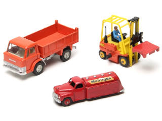 Lot 455 - DINKY TOYS (GB) (3)