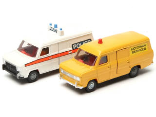 Lot 313 - DINKY TOYS (GB) (2)