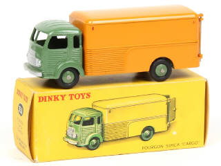 Lot 79 - DINKY TOYS (FRANCE) (1)