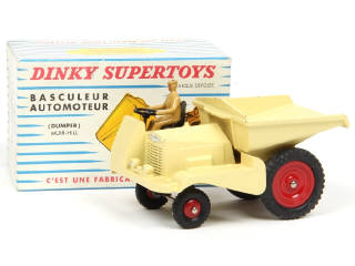 Lot 162 - DINKY TOYS (FRANCE) (1)