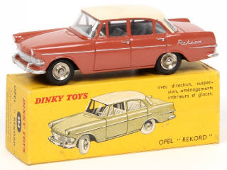 Lot 127 - DINKY TOYS (FRANCE) (1)