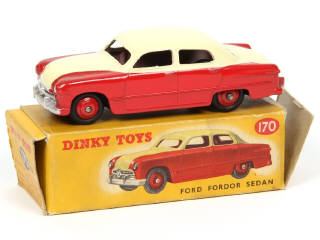 Lot 204 - DINKY TOYS (GB) (1)