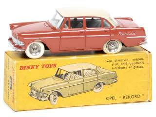 Lot 128 - DINKY TOYS (FRANCE) (1)
