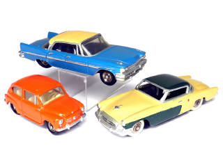 Lot 227 - DINKY TOYS (FRANCE) (3)