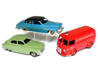 Lot 238 - DINKY TOYS (FRANCE) (3)