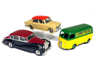 Lot 240 - DINKY TOYS (FRANCE) (3)