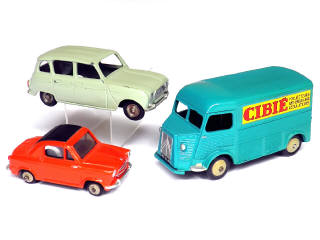 Lot 241 - DINKY TOYS (FRANCE) (3)
