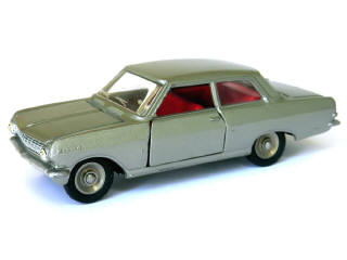Lot 259 - DINKY TOYS (FRANCE) (1)