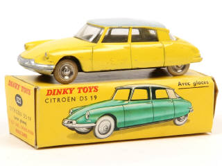 Lot 492 - DINKY TOYS (FRANCE) (1)