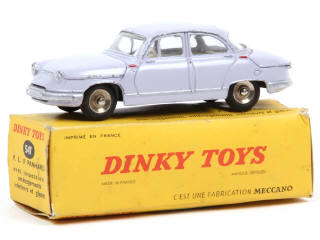 Lot 493 - DINKY TOYS (FRANCE) (1)