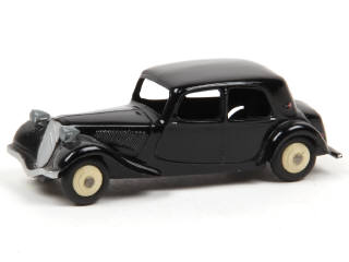 Lot 470 - DINKY TOYS (FRANCE) (1)