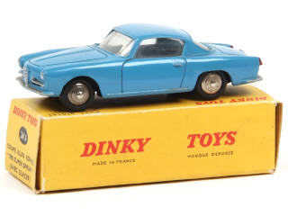 Lot 537 - DINKY TOYS (FRANCE) (1)