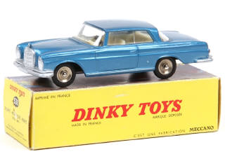 Lot 569 - DINKY TOYS (FRANCE) (1)