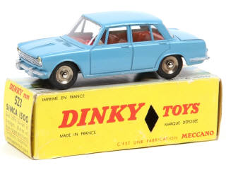 Lot 572 - DINKY TOYS (FRANCE) (1)