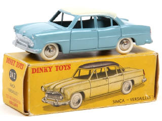 Lot 578 - DINKY TOYS (FRANCE) (1)