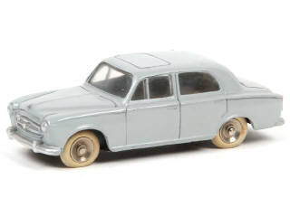 Lot 479 - DINKY TOYS (FRANCE) (1)