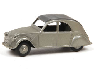 Lot 481 - DINKY TOYS (FRANCE) (1)