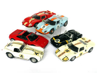 Lot 160 - DIVERS (6)