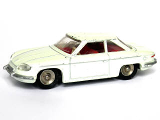 Lot 322 - DINKY TOYS (FRANCE) (1)