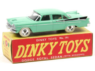 Lot 588 - DINKY TOYS (GB) (1)