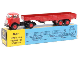 Lot 374 - LION-CAR (PAYS-BAS) (1)