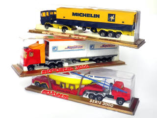 Lot 99 - MAJORETTE (FRANCE) (3)