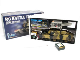 Lot 205 - HEN LONG (CHINE) (1)