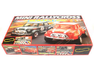 Lot 217 - SCALEXTRIC (1)