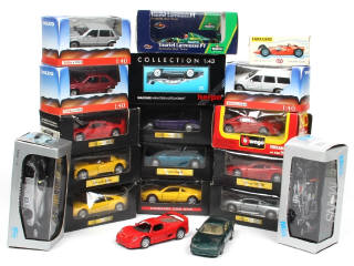 Lot 232 - DIVERS (19)