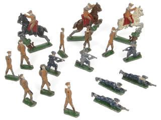 Lot 170 - DIVERS (17)