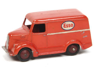 Lot 259 - DINKY TOYS (GB) (1)