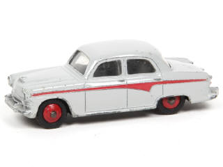 Lot 253 - DINKY TOYS (GB) (1)