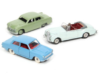 Lot 280 - DINKY TOYS (GB) (3)