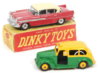 Lot 276 - DINKY TOYS (GB) (2)
