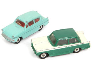 Lot 277 - DINKY TOYS (GB) (2)
