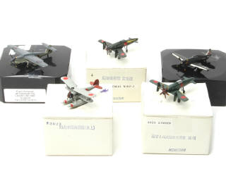 Lot 357 - DIVERS (5)