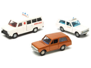 Lot 278 - DINKY TOYS (GB) (3)