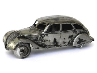 Lot 278 - DINKY TOYS (FRANCE) (1)