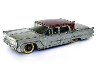 Lot 281 - DINKY TOYS (FRANCE) (1)