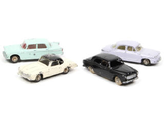 Lot 532 - DINKY TOYS (FRANCE) (4)