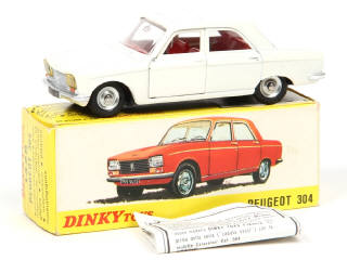 Lot 434 - DINKY TOYS (FRANCE) (1)
