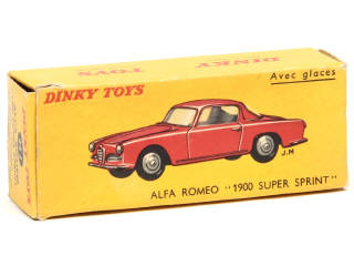 Lot 391 - DINKY TOYS (FRANCE) (1)