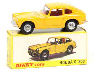 Lot 423 - DINKY TOYS (FRANCE) (1)