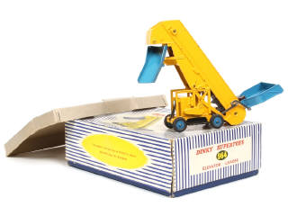 Lot 367 - DINKY TOYS (GB) (1)