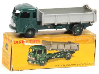 Lot 447 - DINKY TOYS (FRANCE) (1)