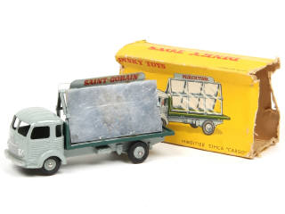 Lot 448 - DINKY TOYS (FRANCE) (1)