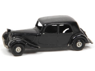 Lot 402 - DINKY TOYS (FRANCE) (1)