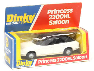 Lot 334 - DINKY TOYS (GB) (1)