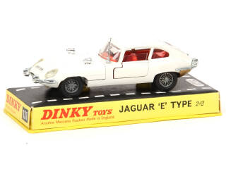 Lot 335 - DINKY TOYS (GB) (1)