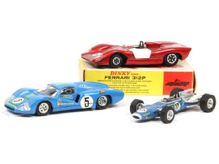 Lot 525 - DINKY TOYS (FRANCE) (3)